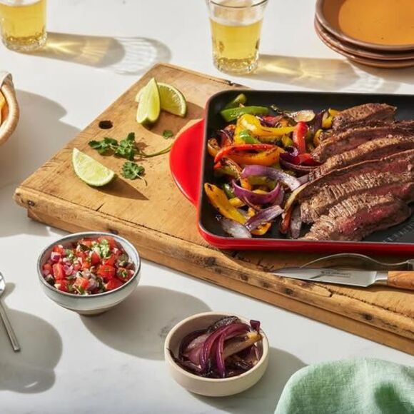 Le Creuset Enameled Cast Iron Square Grill Pan 9.5" Artichaut Green Skillet - Picture 5 of 5